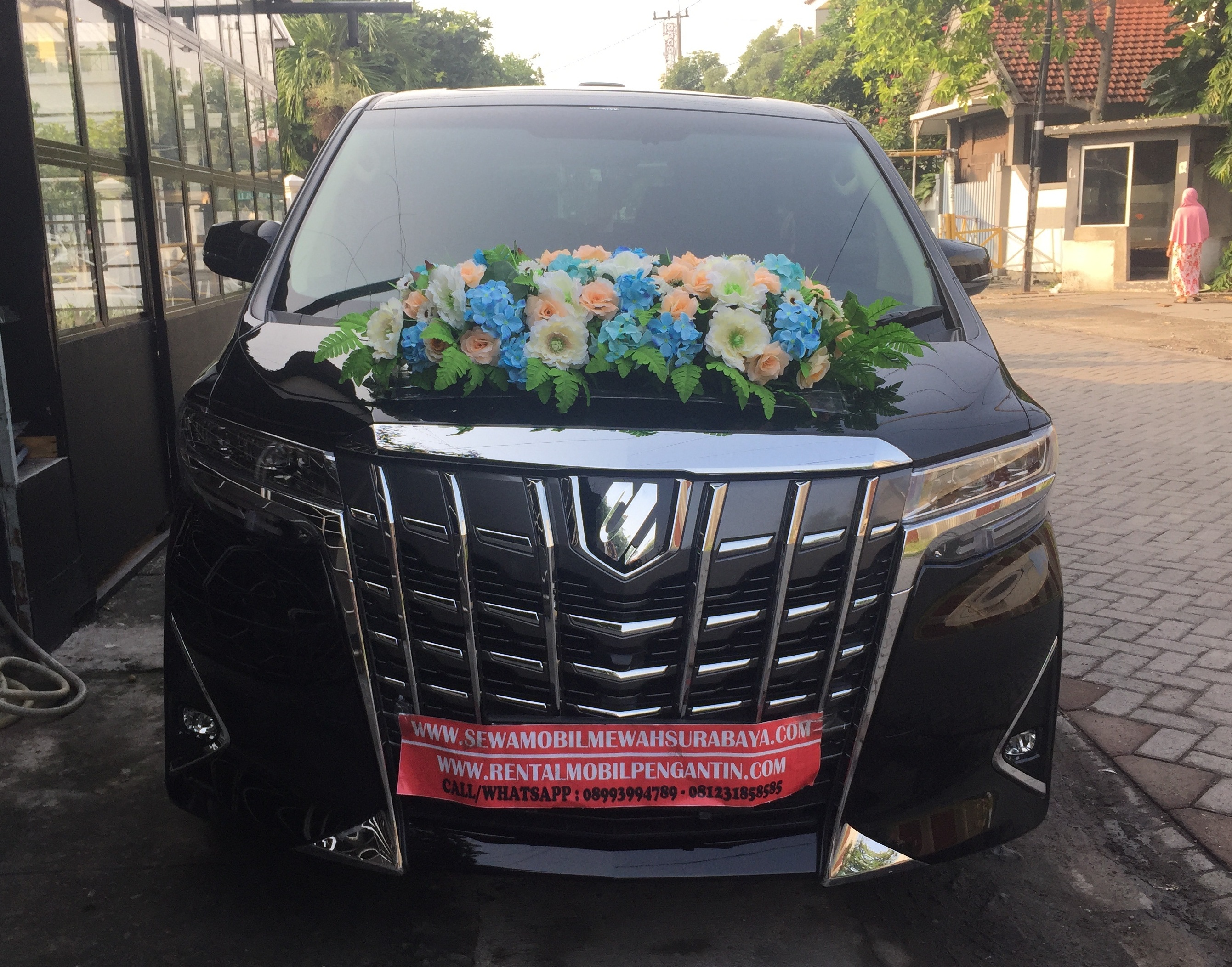sewa mobil pengantin alphard facelift hitam 2026 2027 surabaya