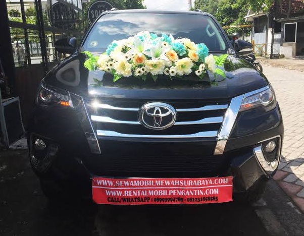 sewa mobil pengantin fortuner vrz surabaya