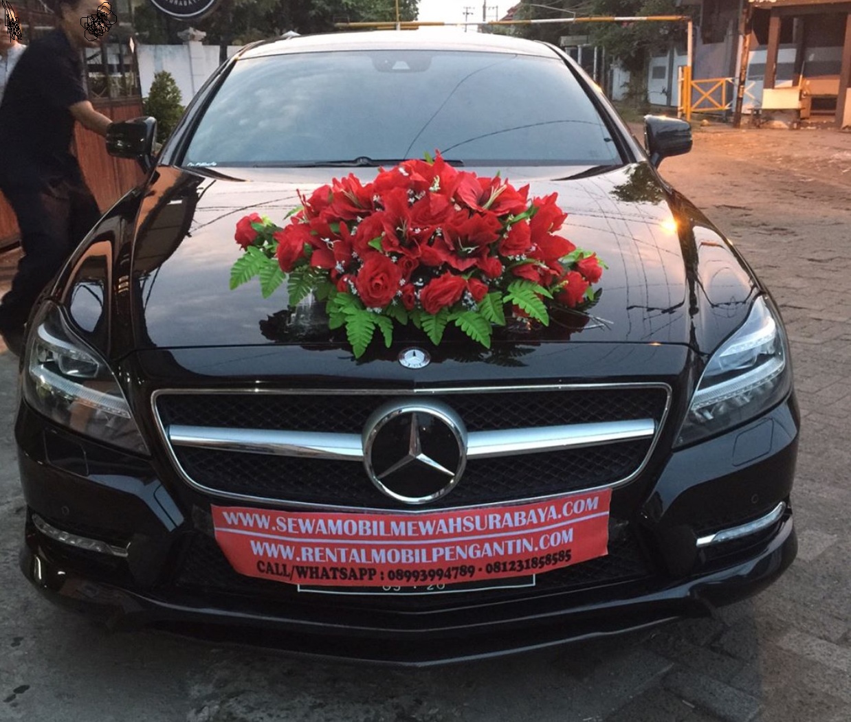 sewa mobil pengantin mercy cls class hitam 2016/2017 surabaya