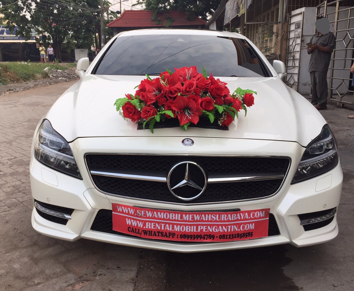sewa mobil pengantin mercy cls class putih surabaya
