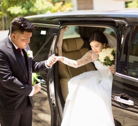 rental mercy c250 c200 c63 surabaya